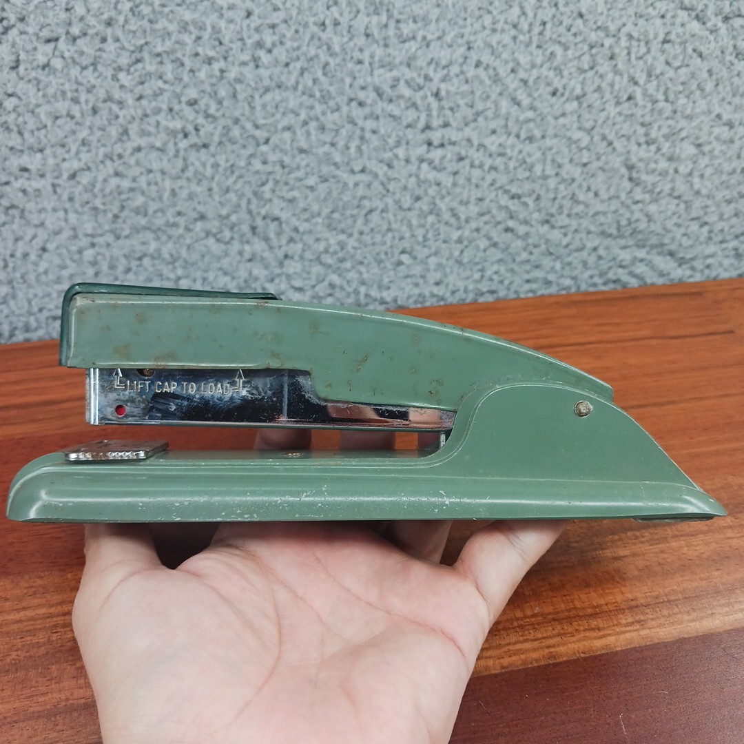 Vintage Swingline No. 27 Stapler Green Metal Mid Century 8.5