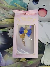 Bandai Sailor Moon NEW  Sailor Venus Bow Ribbon Charm  Die-Cast Metal Motif