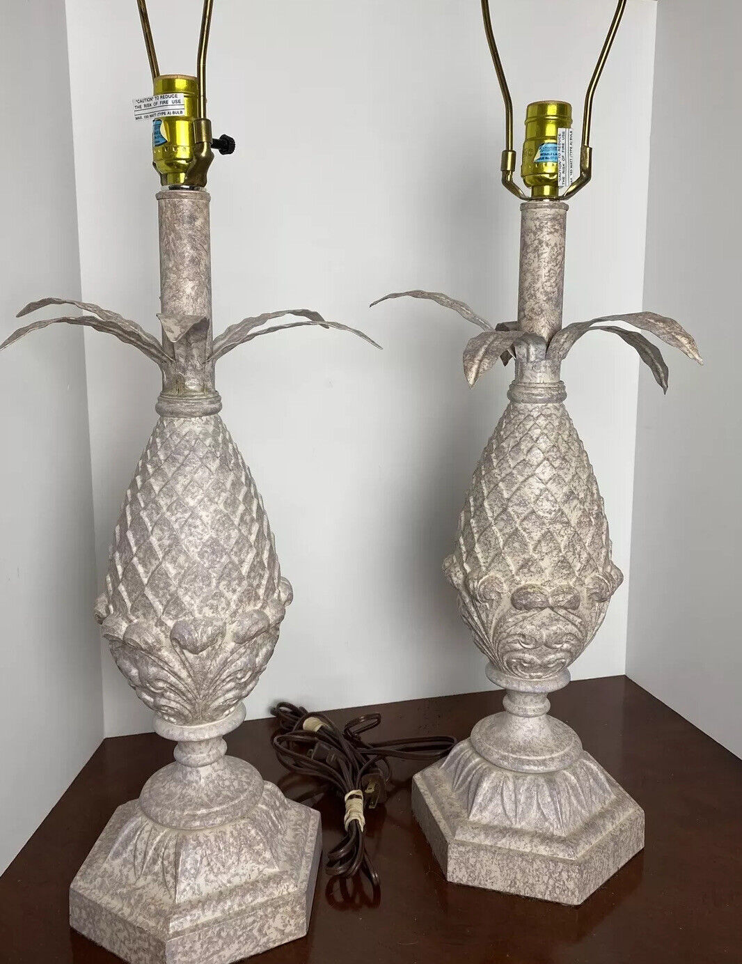 Vintage Pineapple Table Lamps 30” Alabaster With Metal Crown Lot 2 Domowy