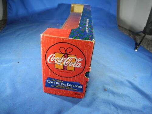 Coca-Cola 1:64 Scale Christmas Caravan Tractor Trailer Die-Cast VTG Collectible - Picture 8 of 9