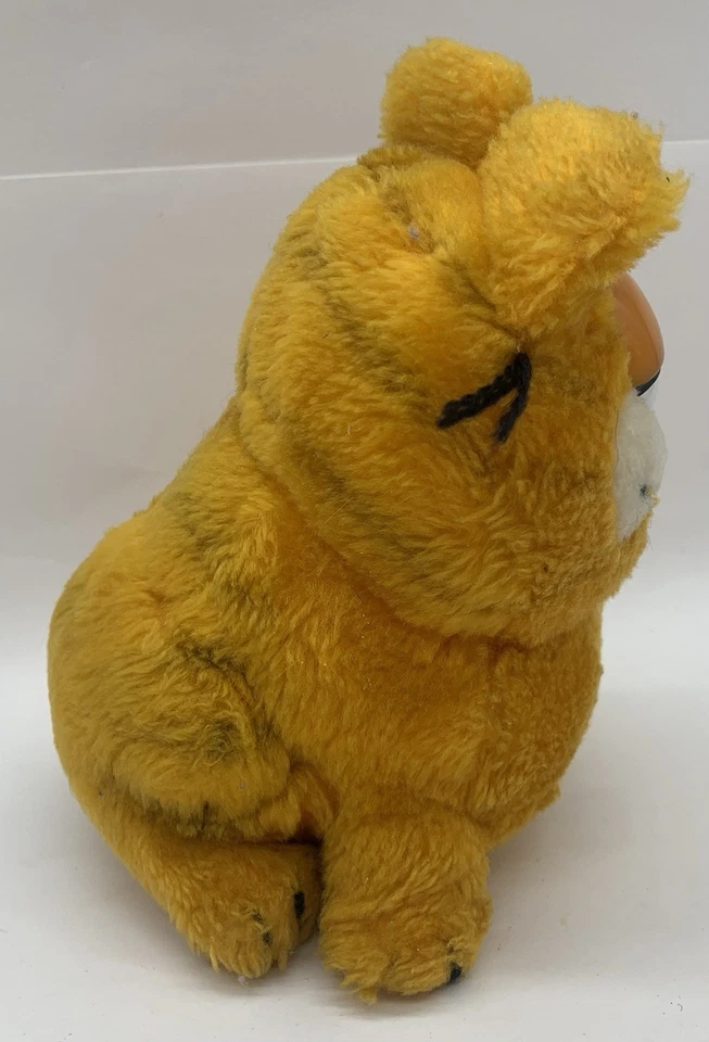 Vintage Dakin Garfield Sitting Cat 1981 Plush Stuffed Animal 8” Cartoon - Image 2 of 4