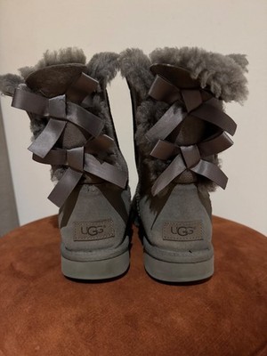 UGG Boots Stiefel Bailey Bow Schleifchen Größe 38 grau