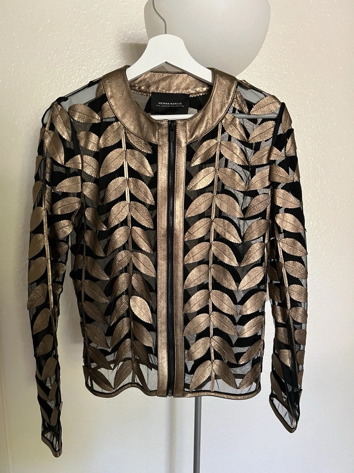 Jaqueta de couro enfeitada Neiman Marcus - Imagem 2 de 4