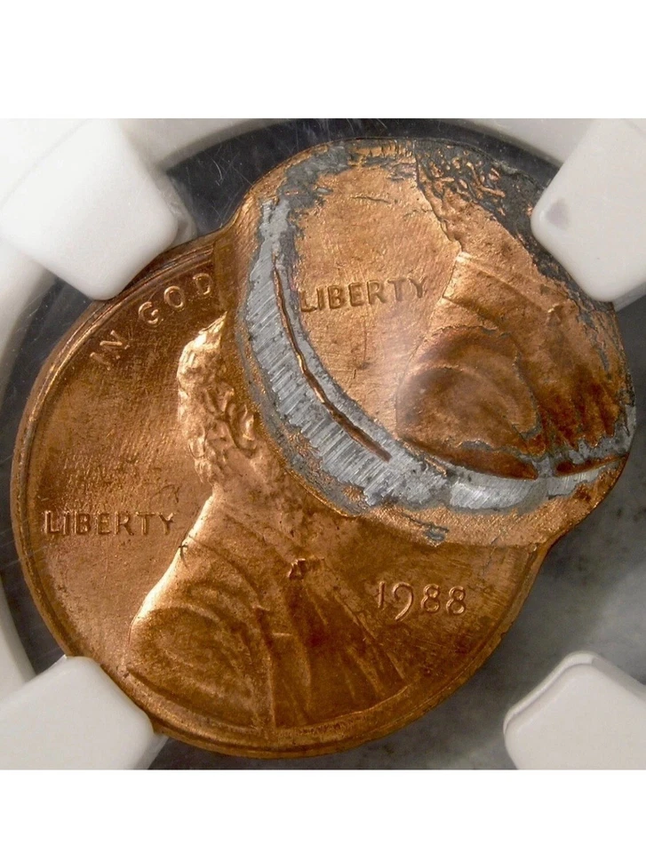 1988 Lincoln Cent  Double Struck,  60 % Off-Center  Double LIBERTY NGC MS64 - Image 2 of 4