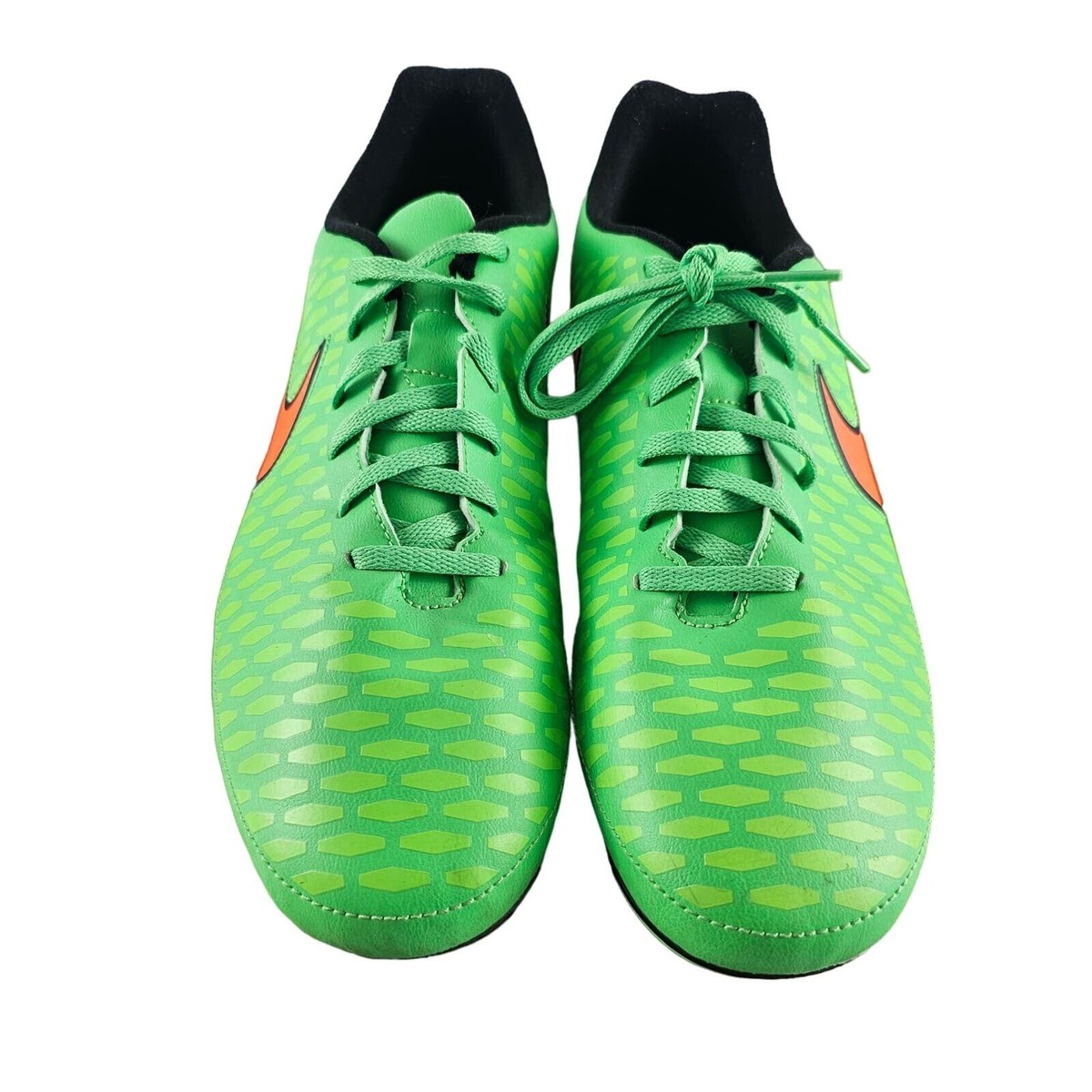 Nike Tiempo メタリックグリーン シューズ Nike Tiempo メタリックグリーン シューズ Tiempo Cleats