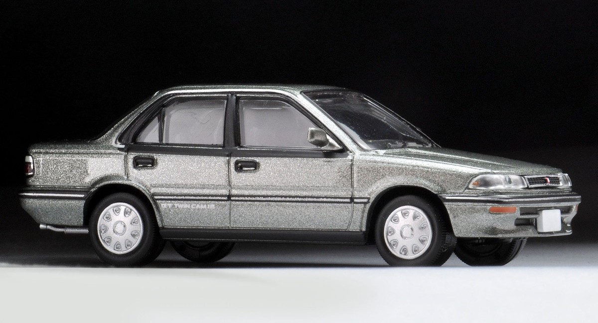 1/64 TLV-N147c Toyota Corolla 1600GT Gray Tomica Limited Vintage
