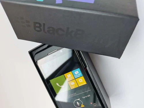 BlackBerry Z10 16GB Unlocked 4G 8MP GSM Touchscreen 4.2" Keyboard Smartphone - 第 4/15 張圖片
