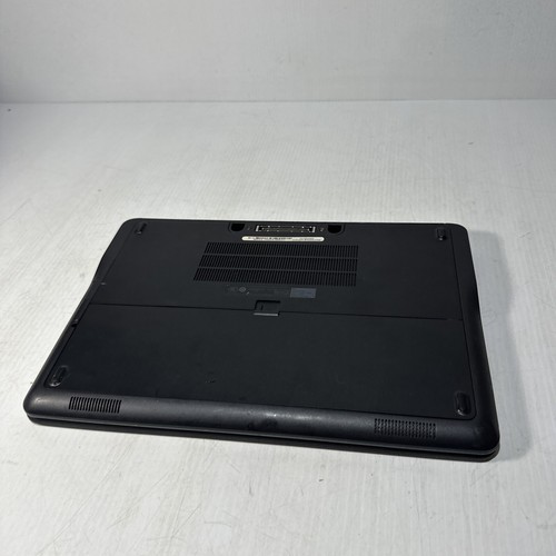 Dell Latitude E7240 12" Laptop i7-4600u 8gb Ram No Drives Boots Bios SCRN DMG - Picture 10 of 11