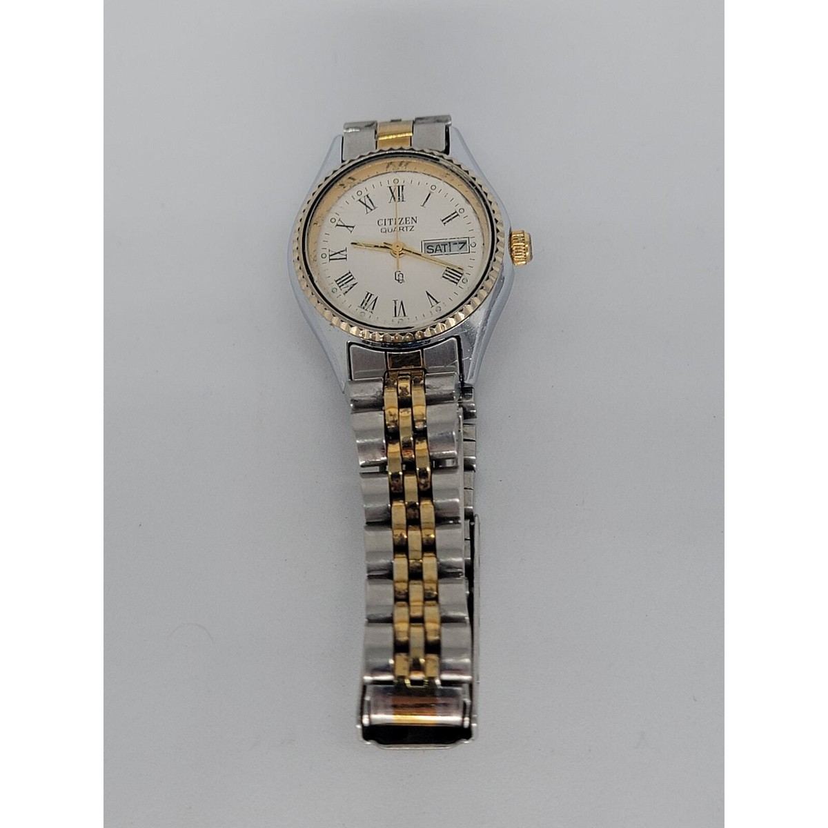 Vintage Citizen Quartz Two-Tone Women ’s Watch with Day-Date Display Vintage CITIZEN Quartz CQ Watch Day/Date ALL Two-Tone S.S.  main image 2