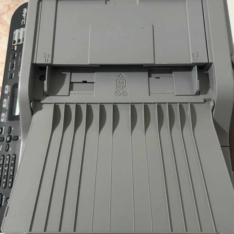 Brother MFC-L2700DW Wireless Stampante Multifunzione - Immagine 4 di 4