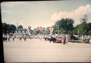 Vintage Original INDIANAPOLIS MOTOR SPEEDWAY INDY 500 35mm ENTERANCE MUST SEE