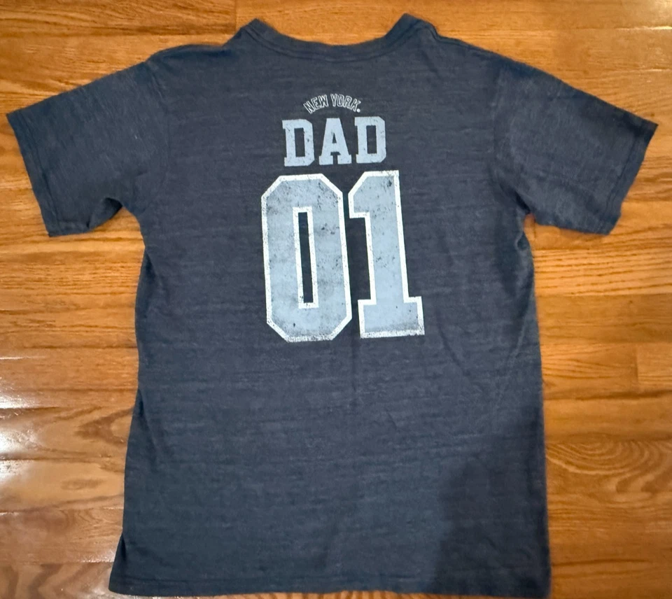 Fanatics New York Yankees #1 Dad MLB Baseball Gray T-shirt Men's M - Image 4 of 4