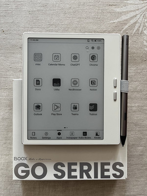 BOOX GO 7 (2nd Gen/ Black and white display) bundle with cases & Boox Inksense 2