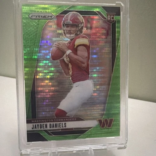 2024 Panini Prizm - Rookies Jayden Daniels #347 Neon Green Pulsar Prizm (RC)