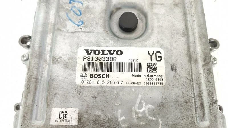 Centralina Motore Volvo V50 2.0 110 KW Diesel 2007-2012 D5204T5 P31303388 - Immagine 3 di 4
