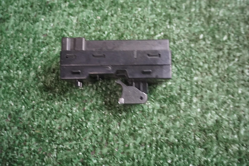 Interruptor de ventana de pasajero trasero Infiniti Q50 2014 2015 2016 OEM 254213JA1A Foto 2 de 4