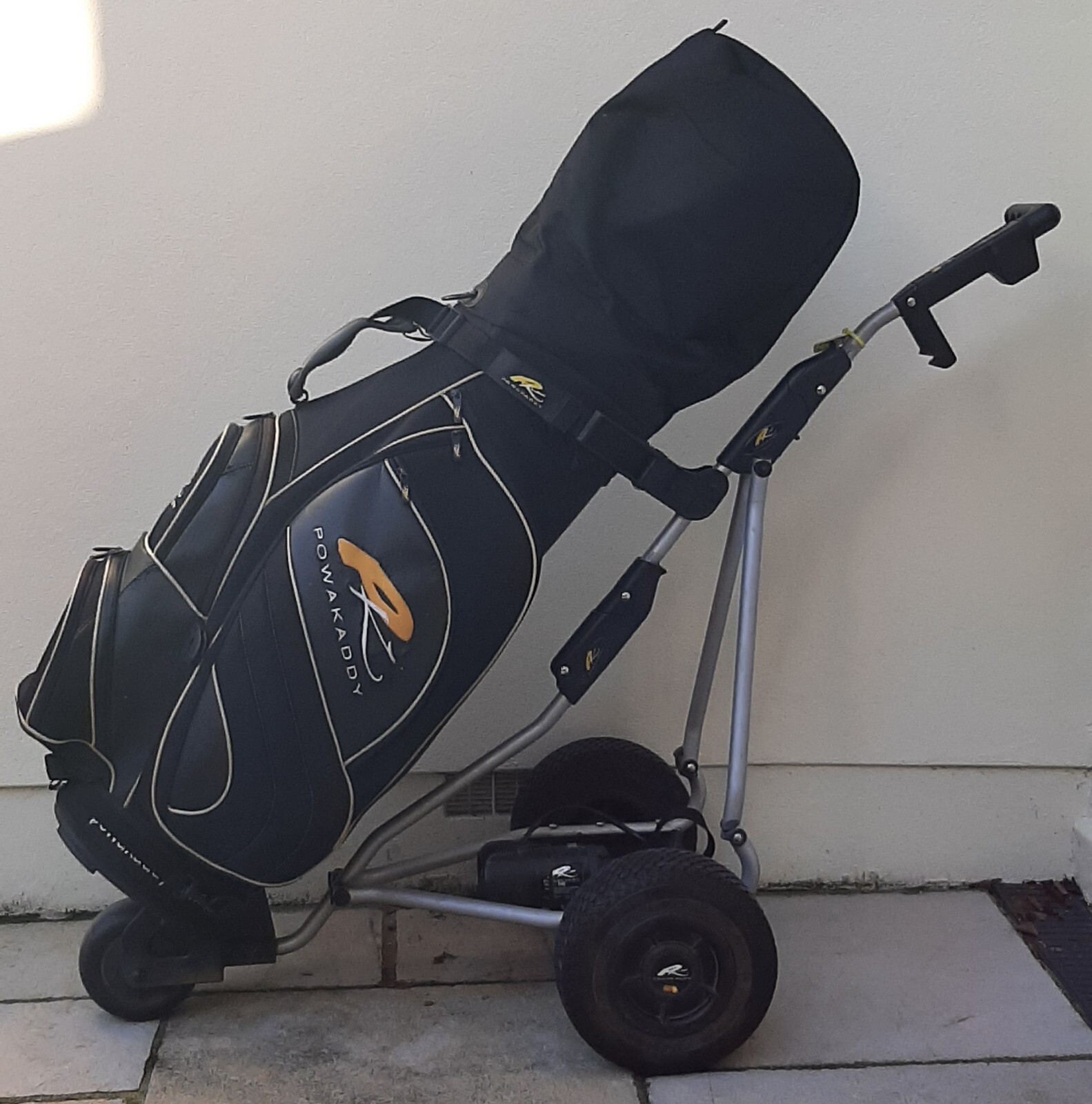 Powakaddy Electric Golf Trolley and Bag Used In good working order
