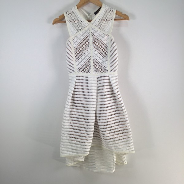 Supertrash womens dress size 36 aus 6 fit flare white broderie sleeveless 097157
