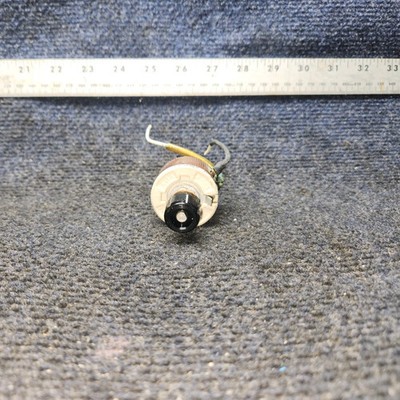 1D1-763 | Beechcraft C23 SUNDOWNER | Overhead Light Dimmer Rheostat   160 Ohm