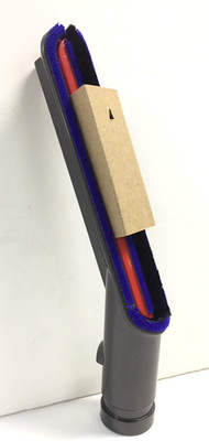 NEW Dyson Genuine Carbon Fiber Soft Dusting Brush 966599-01