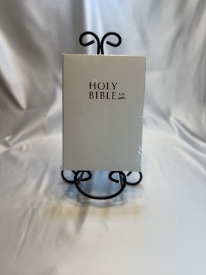 Holy Bible KJV King James Version White Gift Edition Old and New Testament Lot 5