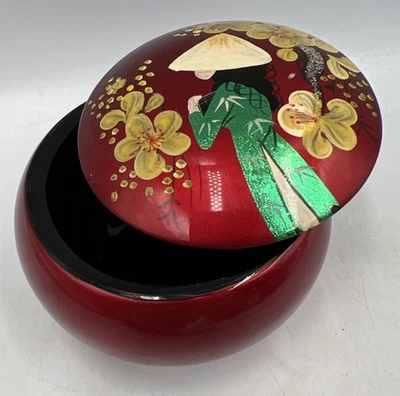 Japanese Laquerware Pot Trinket Box Wood Wooden with Lid Red Green H 5cm Vgc - Image 1 of 4