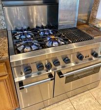 Thermador PRG484GDUS 48" Pro-Grand Double Oven 4-Burner Gas Range Grill Griddle