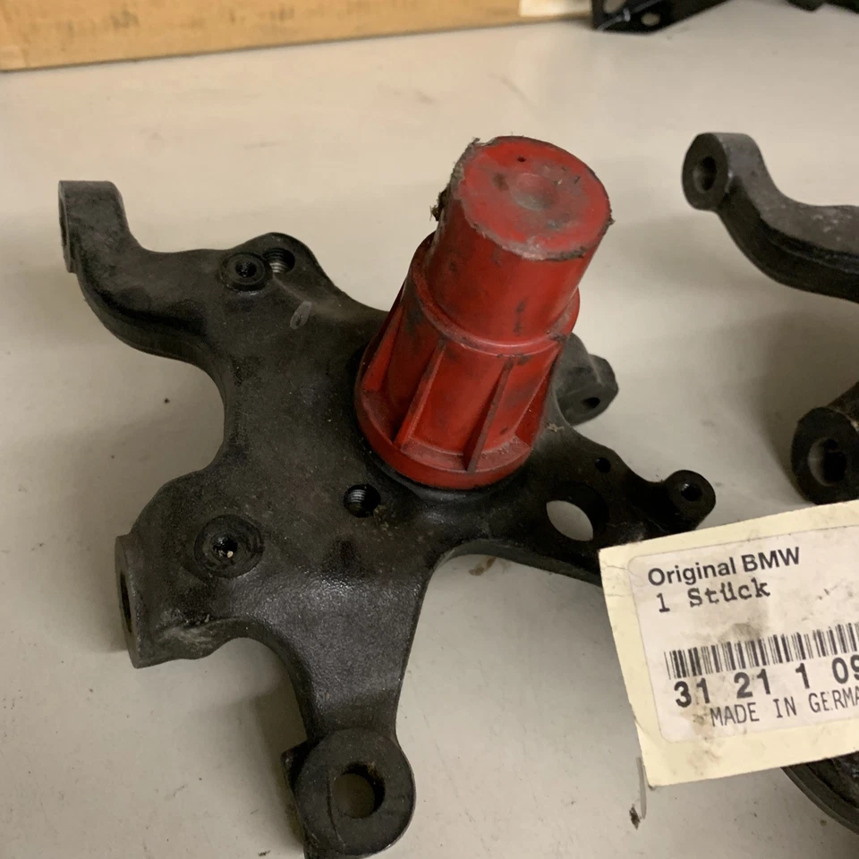 BMW E36 Achsschenkel Vorne Links 31211092079 Original - Bild 3 von 4