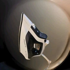 Nice ROWENTA ACCESS STEAM IRON Model Microsteam AM300 Excellent Condition CLEAN 