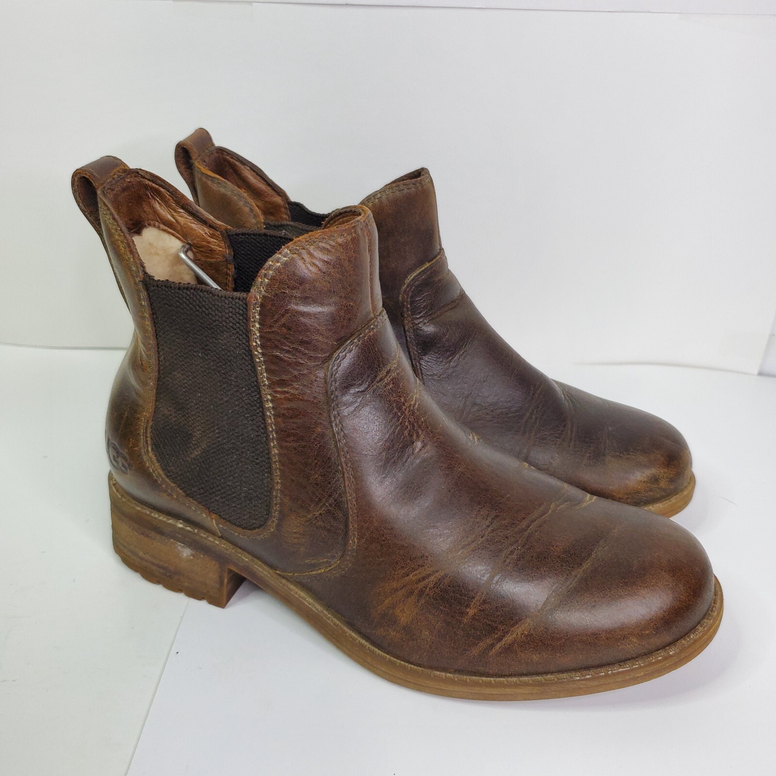 Women's UGG Bonham III Chelsea Boots in Brown Size 8.5 Block Heel 1013893