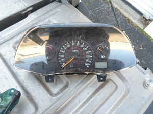 2000 2001 2002 2003 2004 Ford Focus Instrument Cluster Speedometer Ebay