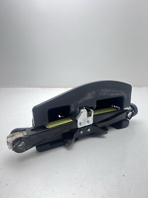 ゆに A4986 A5020 2013-2016 AUDI A4 ALLROAD A5 - JACK W/ Bracket OEM 8K9813685 | eBay