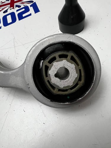 Mercedes -Benz Right Lower Control Arm and Ball joint C Class W205 A2053301805 - Picture 3 of 11