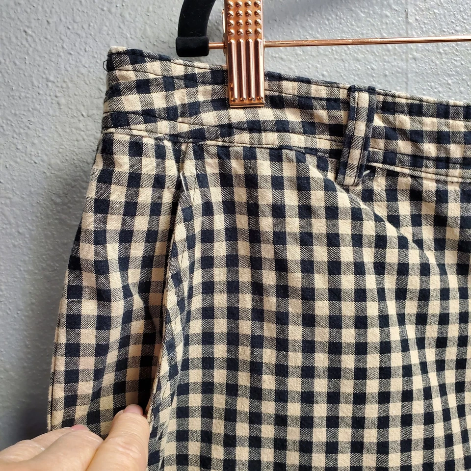 White Stag Shorts Womens 18 Black Plaid Checkered Cotton Casual Pockets Classic - Image 2 of 4