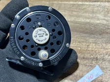 Pflueger Medalist 1492 1/2  fly fishing reel (27090)