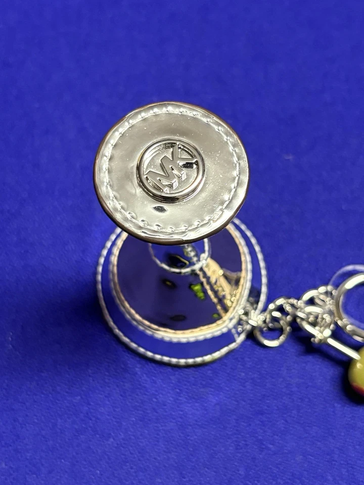 Michael Kors Martini Bolso Charm Llavero Las Vegas Plateado NUEVO Foto 4 de 4