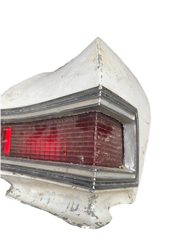 1968 Chevelle 2 Rear Taillight Sections Full Units Exterior + Housing & Lenses - Picture 7 of 15