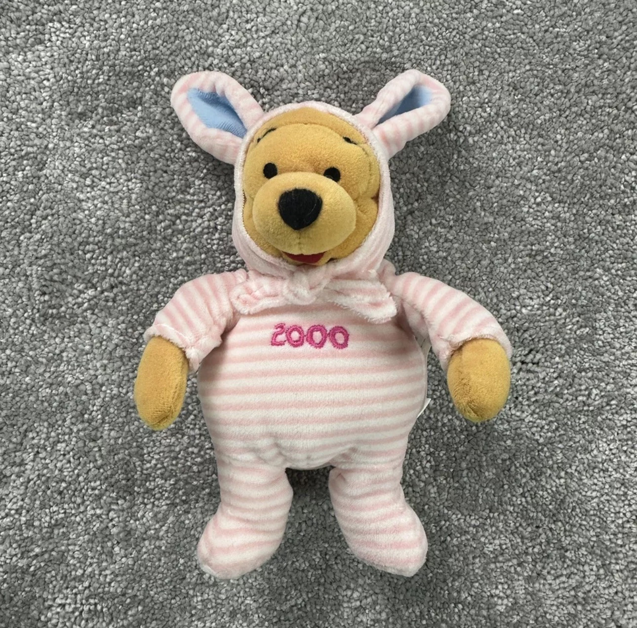 Disney Winnie the Pooh beanie - Easter Poo 2000