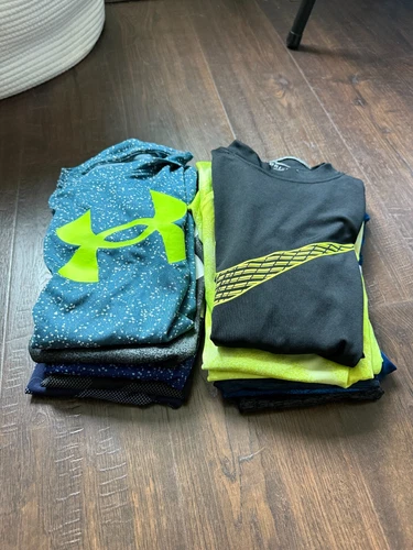 Under Armour activewear shirts boys size small