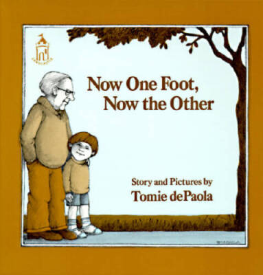Now One Foot, Now the Other (Sandcastle) - Paperback - VERY GOOD