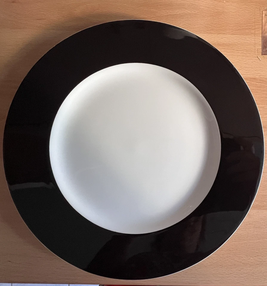 Platzteller schwarzer Rand - von Eschenbach