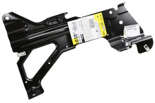 GM OEM 16-19 Silverado 1500 Bumper Components-Inner Bracket 84029775