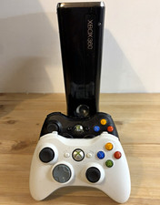 Xbox 360S 500GB + 2 Controllers + Games installed Aurora RGH