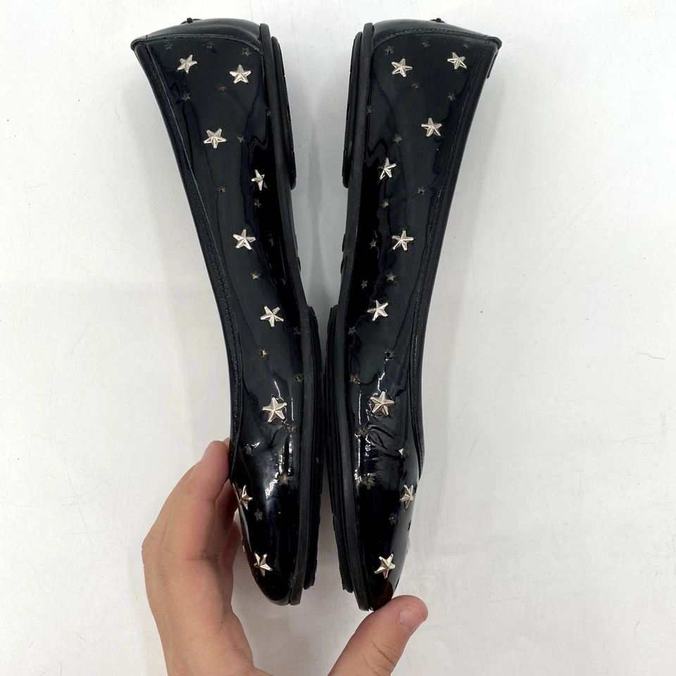 Pisos planos de ballet Jimmy Choo de charol negro estrellas con tachuelas Foto 3 de 4