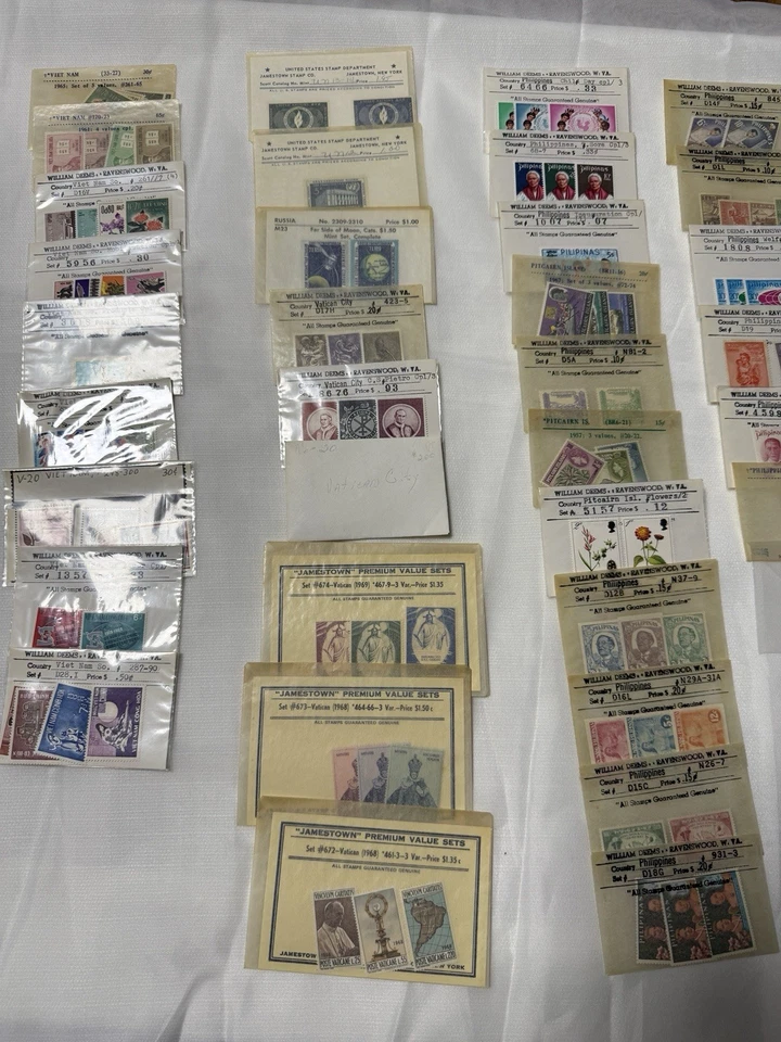 Over 100 Packs Of Vintage Stamps - Vatican Rwanda Philippines Varies - MNH - Image 3 of 4