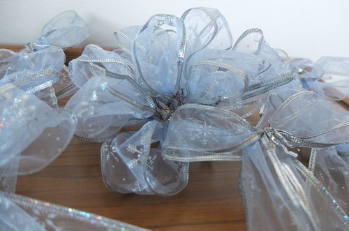 Christmas Decoration 15 Silver Ice Blue Snowflake Handmade Ribbon Bows, and Posy - Picture 7 of 12