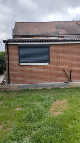 Roller Garage Door electric made to measure 77 mm insulated profiles slats - Video 1 of 1