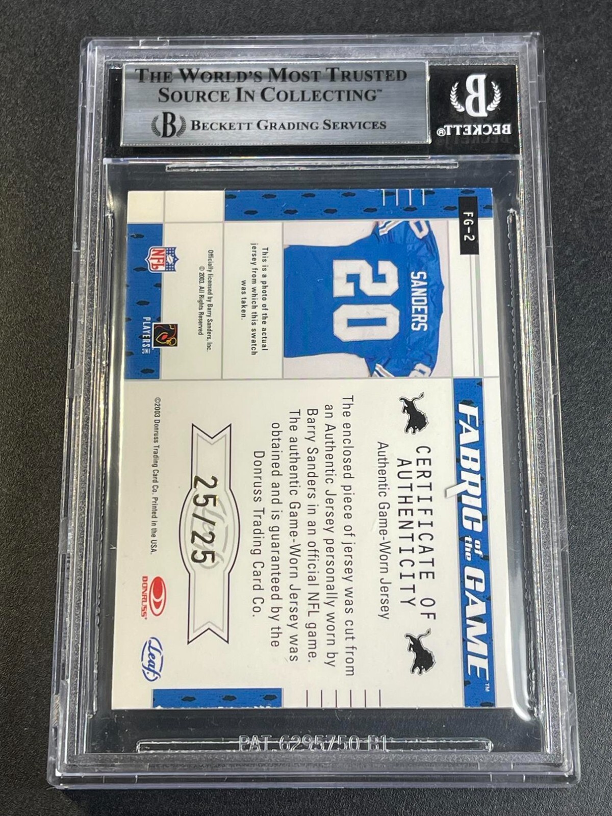 BARRY SANDERS 2003 DONRUSS LEAF CERTIFIED GABRIC OF THE GAME JERSEY #D /25 LIONS