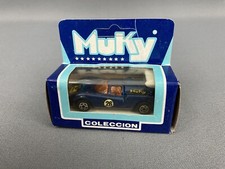 RARO Muky 1/64 Diecast Bardahl Lola GT #26 Azul con Ala Blanca Nuevo en Caja Tarjeta Sin Perforar