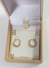 Macy  s 14K Yellow Gold Children  s Small Round Hoop Earrings, new in Gift Box